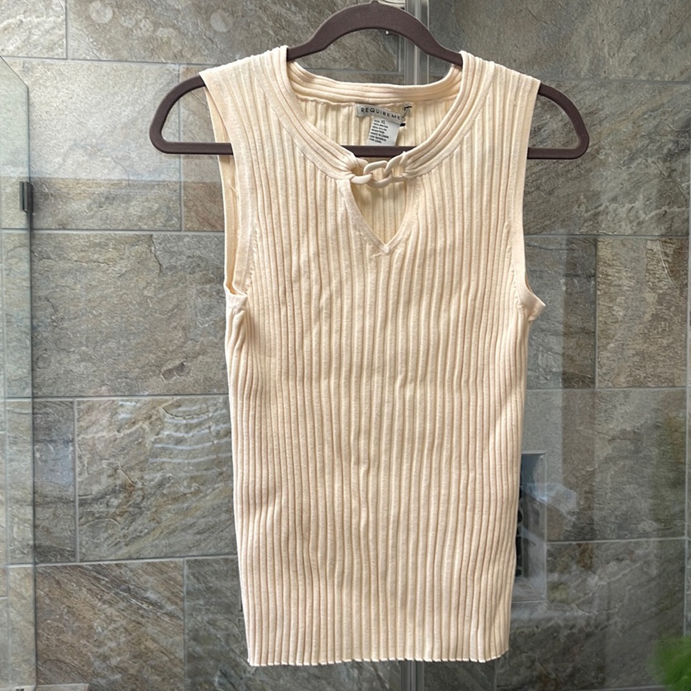 Cream Requirements top.  Size XL